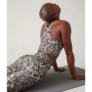 Athleta CONSCIOUS CROP BRA A-C